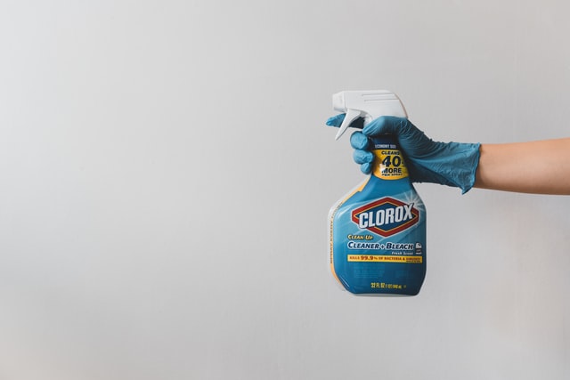 Natural & Eco Friendly Cleaning Products: Cleaning Your House Without Chemicals 1 What is in your cleaning products